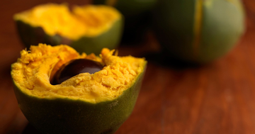 Quả Việt xưa rụng đầy gốc, nay ra nước ngoài gần 2 triệu/kg vẫn đắt khách