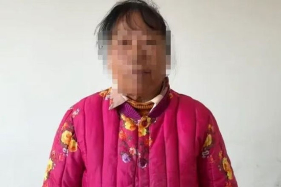 Bí ẩn cuộc hôn nhân giữa cụ bà 82 tuổi và người đàn ông 47 tuổi gây xôn xao dư luận, sính lễ có 20 quả trứng gà