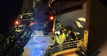 Hỏa hoạn tại nhà dân ở trung tâm TPHCM, 5 người được giải cứu