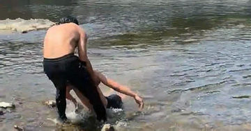 Thót tim cứu sống bé trai lớp 8 bị đuối nước