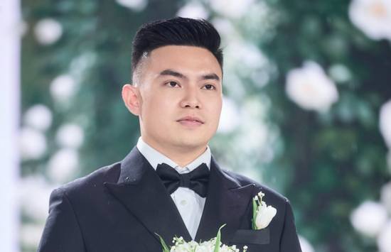 Chồng hoa hậu Đỗ Thị Hà trúng cử đại biểu HĐND tỉnh Quảng Trị khoá IX