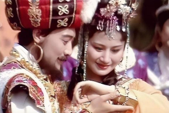 Kim Thánh nương nương của 'Tây du ký': Tuổi thơ nghèo khó, qua đời nơi đất khách