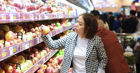 Giá xăng dầu đắt đỏ: Gói xôi sáng vơi đi, áp lực tăng giá lan rộng