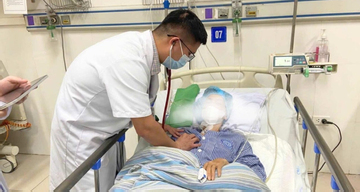 Người phụ nữ ở Hà Nội hôn mê vì tin thuốc nam chữa khỏi tiểu đường