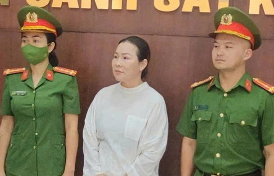 Vợ cố diễn viên Quý Bình bị bắt và nhiều 'nữ tướng' của nghệ sĩ Việt vướng lao lý