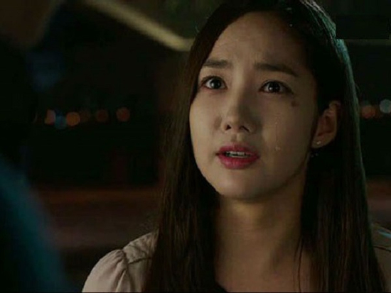 Lỡ miệng nói ra bí mật động trời trước ngày cưới, tôi khiến chị gái phải bỏ trốn khỏi đêm tân hôn