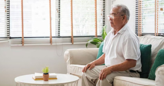 Bạn cũ mời ăn nhà hàng 5 sao, người đàn ông bỏ về sau 30 phút: Bài học đắt giá về cuộc sống