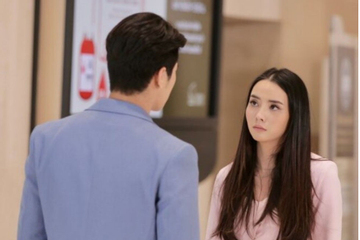 Chồng đi công tác, nửa đêm anh hàng xóm gõ cửa liên hồi, đưa cho một thứ khiến tôi bất ngờ