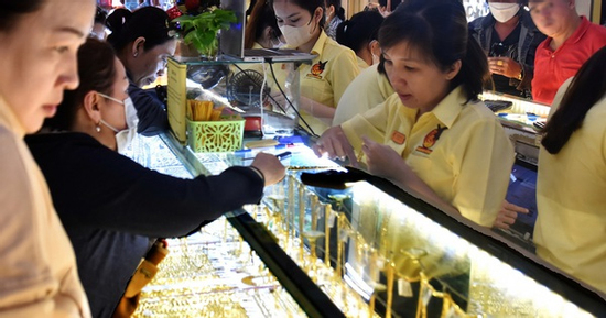 Giá vàng hôm nay, 26-3: Biến động rất mạnh