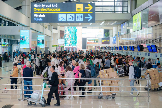 Đề xuất phụ thu nhiên liệu, vé máy bay nội địa có thể tăng thêm tới 680.000 đồng/vé