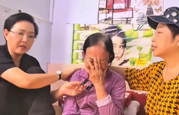 Nghệ sĩ Phụng Nghi: Sáng bán vé số, tối nhặt ve chai nhưng từ chối 1 cây vàng