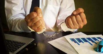 Từ 10 lá đơn tố giác, lộ việc cấp dưới của bà Nguyễn Thị Kim Tiến nhận 100 tỷ đồng