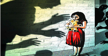 Học sinh tiểu học trở thành nạn nhân bị xâm hại của bảo vệ 68 tuổi và 56 tuổi