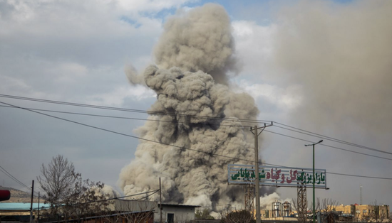 Iran tung đòn đáp trả chưa từng có, oanh tạc trung tâm tình báo Mỹ