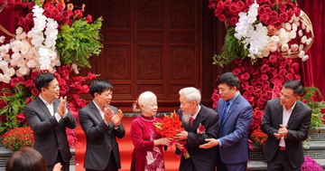 Vợ chồng U90 ở Hưng Yên kỷ niệm 70 năm bên nhau, con cháu rơi nước mắt