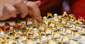 Giá vàng bật tăng trở lại, rủi ro vẫn còn nếu ‘pháo đài’ bị xuyên thủng