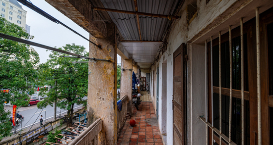 Thu nhập 35 triệu, gia đình sống kham khổ vì vợ nhất quyết mua 1 chỉ vàng/tháng