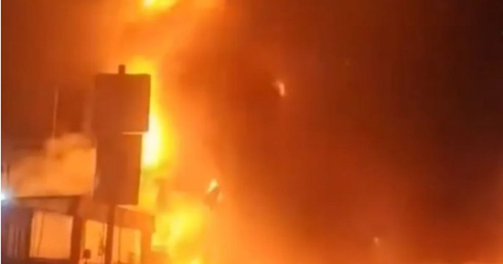 Trung Quốc: Lửa bao trùm chung cư, nhiều người mắc kẹt