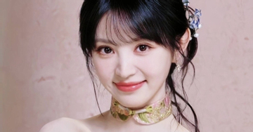 Nữ diễn viên 29 tuổi bị ngắt sóng khi đang trực tiếp vì mặc gợi cảm