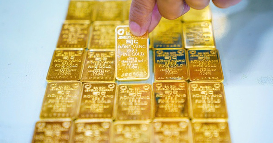 Sáng 31-3, giá vàng miếng SJC và vàng nhẫn tăng vọt  thêm 2,2 triệu đồng/lượng