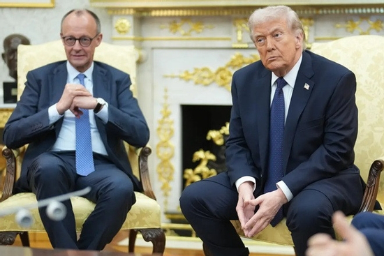 Ông Trump bác tin Israel khiến Mỹ tấn công, nêu kịch bản tồi tệ nhất với Iran