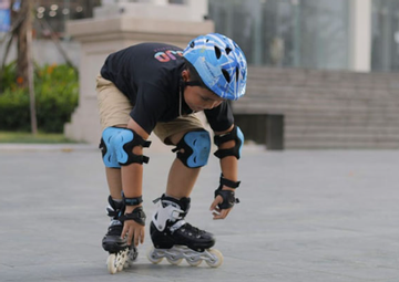 Bé 10 tuổi chấn thương sọ não do tai nạn khi trượt patin