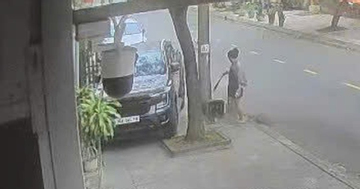 Người phụ nữ có “hành động lạ” trên phố khiến nhiều người hoảng hốt