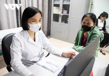 Người gặp áp lực kinh tế, công việc có thể đưa vào diện theo dõi rối loạn tâm thần