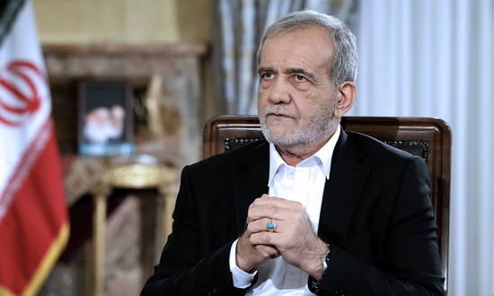 Tổng thống Iran lần đầu xin lỗi các nước láng giềng, nói sẽ dừng tấn công