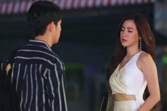 Vô tình hỏi chồng của bạn thân đúng một câu, cả hai chúng tôi cùng chết lặng nhận ra mình đang bị cắm sừng