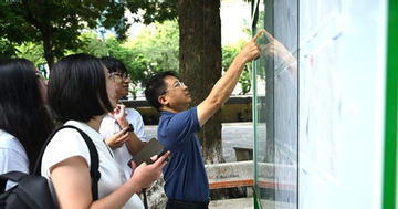 Xét tuyển lớp 10 trường tư thục Hà Nội: Phụ huynh, học sinh cần lưu ý gì?