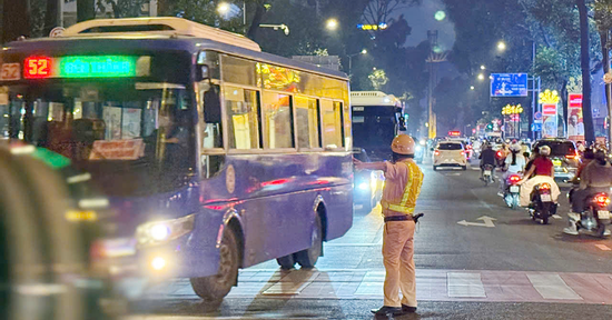 Nhiều tài xế dùng thiết bị phá sóng GPS để ‘né’ bị CSGT xử lý