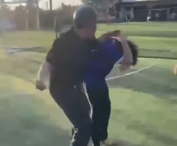 Công an xác minh clip nam sinh lớp 9 bị bạn đánh tới tấp