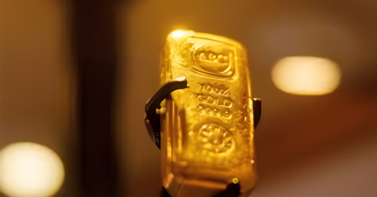 Ngân hàng ồ ạt xả 8 tỷ USD vàng, cuộc tháo chạy khỏi 'vịnh tránh bão'