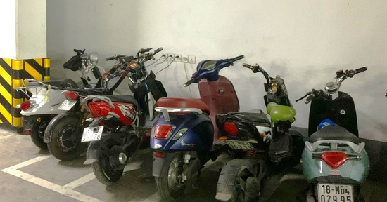 Chung cư cũ không bắt buộc phải bố trí chỗ để xe điện và trạm sạc?