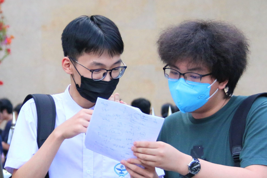 Hôm nay học sinh Hà Nội bắt đầu đăng ký thi lớp 10, nhớ kỹ '7 chính xác'