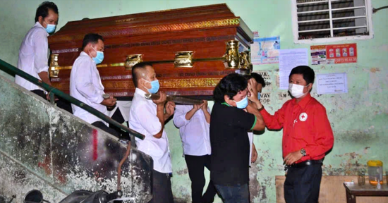 Người đàn ông TPHCM 30 năm mai táng miễn phí cho người nghèo