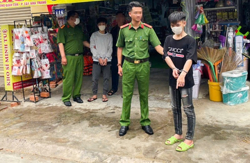 Thiếu niên 16 tuổi sát hại người đàn ông vì xin tiền không cho