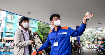 Giá xăng dầu hôm nay 12/4: Dầu thế giới giảm sâu, dầu diesel 1 tuần hạ 12.000 đồng/lít