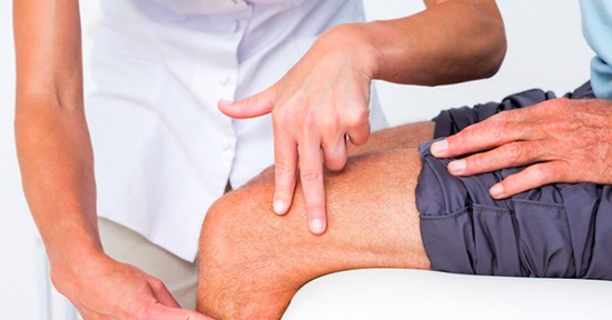 Nhức mỏi xương khớp, xoa rượu ngâm có khỏi?