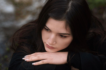 Cha dượng đột ngột qua đời, mẹ chồng buông câu nói khiến tôi uất nghẹn