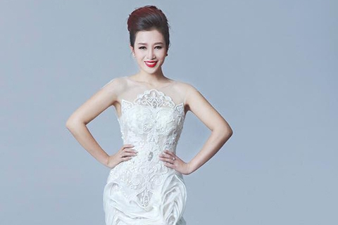 Vẻ ngoài tuổi trung niên của 'phú bà' Vbiz - Hoa khôi Thể thao vừa mời bạn bè đến thăm biệt thự 200 tỷ