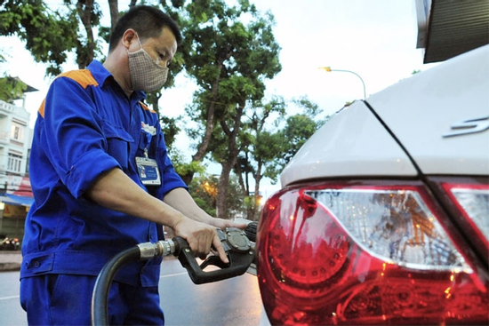 Giá rẻ hơn RON95, xăng E10 tương thích hơn 90% xe