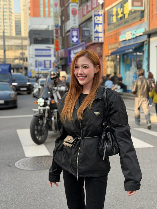 Giảm 12kg, em gái Trấn Thành gây sốc với vóc dáng nóng bỏng