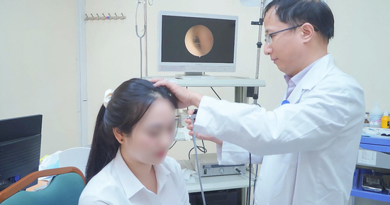 Tưởng chỉ ù tai thông thường, người phụ nữ 48 tuổi được phát hiện khối u nguy hiểm ẩn sâu trong hòm nhĩ