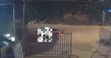 2 cháu nhỏ may mắn thoát nạn sau cú tông của xe máy kéo