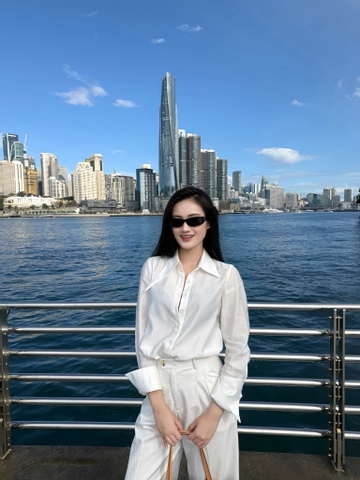 Hình ảnh mới nhất của Hoa hậu Ý Nhi ở Úc gây chú ý