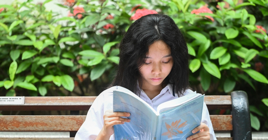 Phụ huynh ‘canh’ nguyện vọng lớp 10 từng giờ, chốt đăng ký như chứng khoán