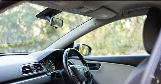 Bé gái hơn 2 tuổi tử vong sau khi bị bố bỏ quên trong ô tô