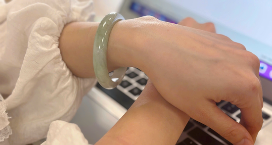 Chán chơi vàng, hội chị em mê mẩn món trang sức như phú bà Trung Quốc